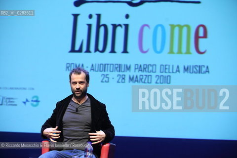 Roma, Auditorium Parco della Musica 26 03 2010.Libri Come festa del libro e della lettura.Nella foto: conferenza di Fabio Volo per le scuole superiori Come scrivo oi miei libri.. ©Riccardo Musacchio & Flavio Ianniello/Rosebud2