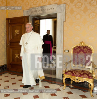 Città del Vaticano, 08 11 2013.Udienza del Santo Padre, Papa Francesco al Presidente della Repubblica del Costa Rica, S.E. la Sig.ra laura CHINCHILLA. ©Riccardo Musacchio & Flavio Ianniello/Rosebud2