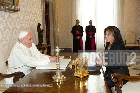 Città del Vaticano, 08 11 2013.Udienza del Santo Padre, Papa Francesco al Presidente della Repubblica del Costa Rica, S.E. la Sig.ra laura CHINCHILLA. ©Riccardo Musacchio & Flavio Ianniello/Rosebud2
