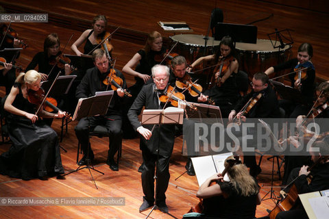 Apr 07 06 Rome, Auditorium Parco della Musica.The Conductor and Violinist Gidon Kremer.in concert with his orchestra Kremerata Baltica. ©Riccardo Musacchio & Flavio Ianniello/Rosebud2