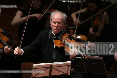 Apr 07 06 Rome, Auditorium Parco della Musica.The Conductor and Violinist Gidon Kremer.in concert with his orchestra Kremerata Baltica. ©Riccardo Musacchio & Flavio Ianniello/Rosebud2
