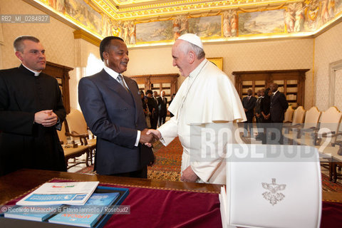 Città del Vaticano, Biblioteca 09 12  2013.Udienza del Santo Padre Papa Francesco al Presidente della Repubblica del Congo, S.E. Denis SASSOU NGUESSO. ©Riccardo Musacchio & Flavio Ianniello/Rosebud2