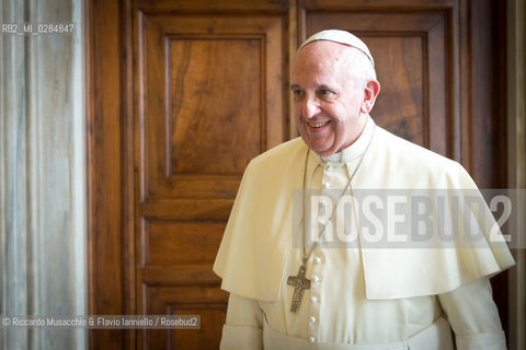 Città del Vaticano, Biblioteca 09 12  2013.Udienza del Santo Padre Papa Francesco al Presidente della Repubblica del Congo, S.E. Denis SASSOU NGUESSO. ©Riccardo Musacchio & Flavio Ianniello/Rosebud2