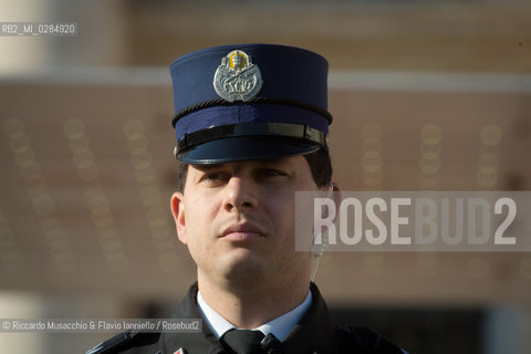Città del Vaticano, Piazza San Pietro 11 12  2013.Udienza Generale Pontificia presieduta.da Sua Santità Papa Francesco..Nella foto: un gendarme. ©Riccardo Musacchio & Flavio Ianniello/Rosebud2