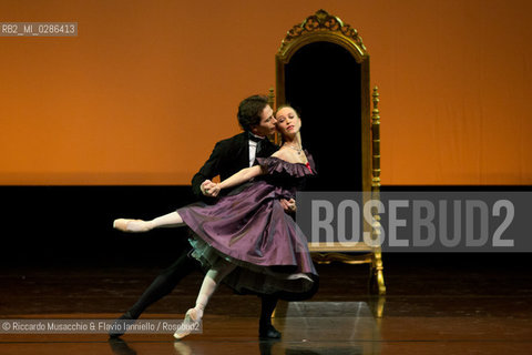 Roma Auditorium parco della Musica 26 01 2014.Eleonora Abbagnato e le Stelle dellOpéra di Parigi.Nella foto: La Dama delle Camelie coreografia di John Neumeier, danzano Silvia Azzoni e Oleksandr Ryabko. ©Riccardo Musacchio & Flavio Ianniello/Rosebud2