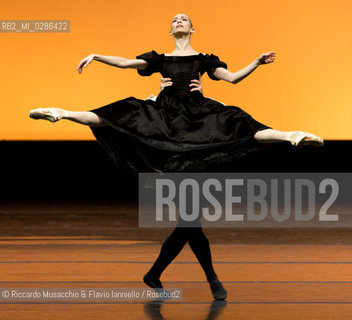 Roma Auditorium parco della Musica 26 01 2014.Eleonora Abbagnato e le Stelle dellOpéra di Parigi.Nella foto: La Dama delle Camelie coreografia: John Neumeier.danzano: ELEONORA  ABBAGNATO E OLEKSANDR RYABKO. ©Riccardo Musacchio & Flavio Ianniello/Rosebud2