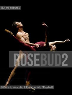Roma Auditorium parco della Musica 26 01 2014.Eleonora Abbagnato e le Stelle dellOpéra di Parigi.Nella foto: Terza Sinfonia di Mahler coreografia: John Neumeier, danzano:.SILVIA AZZONI E OLEKSANDR RYABKO. ©Riccardo Musacchio & Flavio Ianniello/Rosebud2