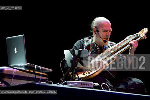 Roma, Auditorium Parco della Musica 21 11 2013.Area 40th Anniversary Tour 2013/2014.Patrizio Fariselli piano, synth.Paolo Tofani chitarra, elettronica.Ares Tavolazzi contrabbasso, basso elettrico.Walter Paoli batteria.. ©Riccardo Musacchio & Flavio Ianniello/Rosebud2