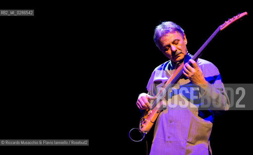 Roma, Auditorium Parco della Musica 21 11 2013.Area 40th Anniversary Tour 2013/2014.Patrizio Fariselli piano, synth.Paolo Tofani chitarra, elettronica.Ares Tavolazzi contrabbasso, basso elettrico.Walter Paoli batteria.. ©Riccardo Musacchio & Flavio Ianniello/Rosebud2