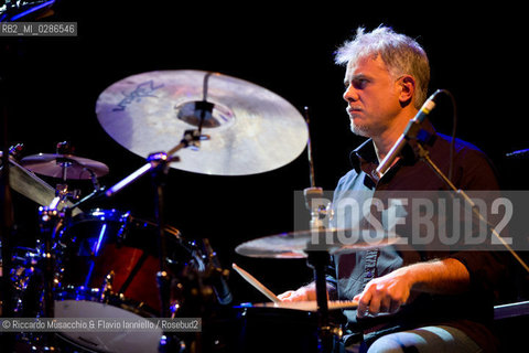 Roma, Auditorium Parco della Musica 21 11 2013.Area 40th Anniversary Tour 2013/2014.Patrizio Fariselli piano, synth.Paolo Tofani chitarra, elettronica.Ares Tavolazzi contrabbasso, basso elettrico.Walter Paoli batteria.. ©Riccardo Musacchio & Flavio Ianniello/Rosebud2