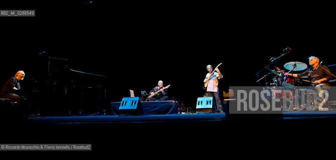 Roma, Auditorium Parco della Musica 21 11 2013.Area 40th Anniversary Tour 2013/2014.Patrizio Fariselli piano, synth.Paolo Tofani chitarra, elettronica.Ares Tavolazzi contrabbasso, basso elettrico.Walter Paoli batteria.. ©Riccardo Musacchio & Flavio Ianniello/Rosebud2