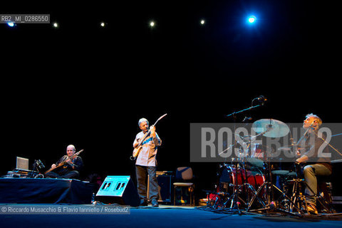 Roma, Auditorium Parco della Musica 21 11 2013.Area 40th Anniversary Tour 2013/2014.Patrizio Fariselli piano, synth.Paolo Tofani chitarra, elettronica.Ares Tavolazzi contrabbasso, basso elettrico.Walter Paoli batteria.. ©Riccardo Musacchio & Flavio Ianniello/Rosebud2