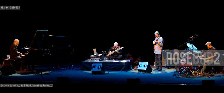 Roma, Auditorium Parco della Musica 21 11 2013.Area 40th Anniversary Tour 2013/2014.Patrizio Fariselli piano, synth.Paolo Tofani chitarra, elettronica.Ares Tavolazzi contrabbasso, basso elettrico.Walter Paoli batteria.. ©Riccardo Musacchio & Flavio Ianniello/Rosebud2