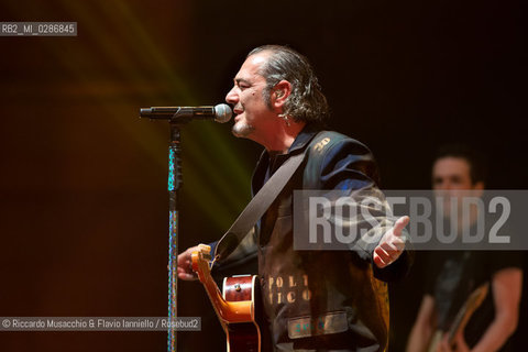 Roma, Auditorium Parco della Musica 05 02 2014.Concerto di Luca Carboni Fisico & politico tour. ©Riccardo Musacchio & Flavio Ianniello/Rosebud2