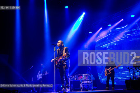 Roma, Auditorium Parco della Musica 05 02 2014.Concerto di Luca Carboni Fisico & politico tour. ©Riccardo Musacchio & Flavio Ianniello/Rosebud2