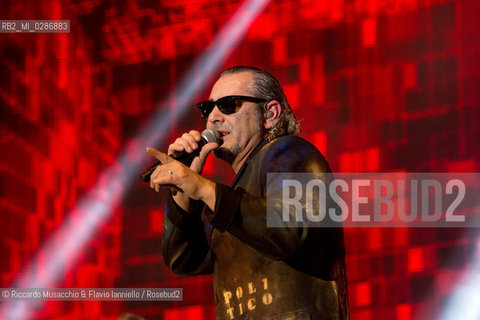 Roma, Auditorium Parco della Musica 05 02 2014.Concerto di Luca Carboni Fisico & politico tour. ©Riccardo Musacchio & Flavio Ianniello/Rosebud2