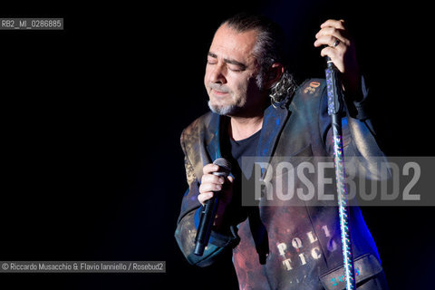 Roma, Auditorium Parco della Musica 05 02 2014.Concerto di Luca Carboni Fisico & politico tour. ©Riccardo Musacchio & Flavio Ianniello/Rosebud2