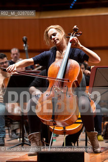 Roma Auditorium parco della Musica 07 02 2014.Stagione di Musica Sinfonica.Orchestra dellAccademia Nazionale di Santa Cecilia.Antonio Pappano direttore.Sol Gabetta violoncello. ©Riccardo Musacchio & Flavio Ianniello/Rosebud2