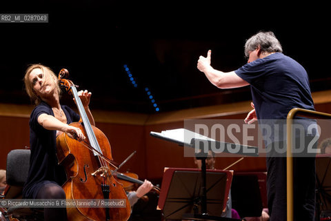 Roma Auditorium parco della Musica 07 02 2014.Stagione di Musica Sinfonica.Orchestra dellAccademia Nazionale di Santa Cecilia.Antonio Pappano direttore.Sol Gabetta violoncello. ©Riccardo Musacchio & Flavio Ianniello/Rosebud2