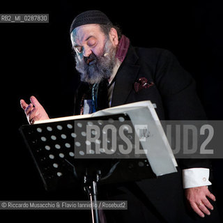 Roma, Auditorium Parco della Musica 24 01 2013.Francesco Di Giacomo Cenerentola La parte mancante.regia : Fabio Massimo Iaquone.in scena: Francesco Di Giacomo, Paolo Sentinelli e Ashai Lombardo Arop.. ©Riccardo Musacchio & Flavio Ianniello/Rosebud2