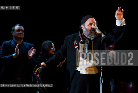 Roma, Auditorium Parco della Musica 24 01 2013.Francesco Di Giacomo Cenerentola La parte mancante.regia : Fabio Massimo Iaquone.in scena: Francesco Di Giacomo, Paolo Sentinelli e Ashai Lombardo Arop.. ©Riccardo Musacchio & Flavio Ianniello/Rosebud2