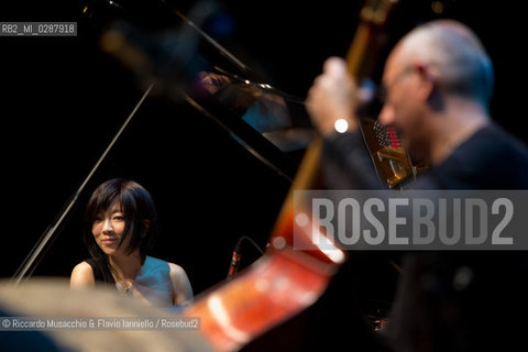 Roma, Auditorium Parco della Musica 27 11 2013.Chihiro Yamanaka Trio After Hours  .Chihiro Yamanaka  pianoforte.Aldo Vigorito  contrabbasso.Mikey Salgarello batteria.. ©Riccardo Musacchio & Flavio Ianniello/Rosebud2