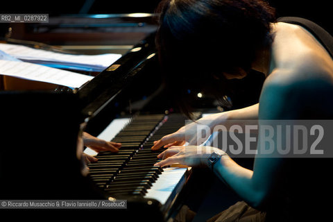 Roma, Auditorium Parco della Musica 27 11 2013.Chihiro Yamanaka Trio After Hours  .Chihiro Yamanaka  pianoforte.Aldo Vigorito  contrabbasso.Mikey Salgarello batteria.. ©Riccardo Musacchio & Flavio Ianniello/Rosebud2