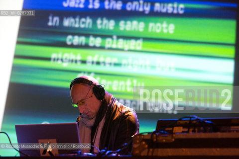 Roma, Auditorium Parco della Musica 18 10 2013.Roma Jazz Festival 2013 Speech .Paolo Fresu, Martux_m 101 Microlezioni di Jazz..Paolo Fresu tromba.Martux_m  aka  Maurizio Martusciello  elettronica . ©Riccardo Musacchio & Flavio Ianniello/Rosebud2