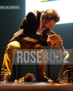 Roma, Auditorium Parco della Musica 18 10 2013.Roma Jazz Festival 2013 Speech .Paolo Fresu, Martux_m 101 Microlezioni di Jazz..Paolo Fresu tromba.Martux_m  aka  Maurizio Martusciello  elettronica . ©Riccardo Musacchio & Flavio Ianniello/Rosebud2