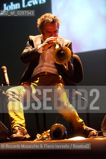 Roma, Auditorium Parco della Musica 18 10 2013.Roma Jazz Festival 2013 Speech .Paolo Fresu, Martux_m 101 Microlezioni di Jazz..Paolo Fresu tromba.Martux_m  aka  Maurizio Martusciello  elettronica . ©Riccardo Musacchio & Flavio Ianniello/Rosebud2