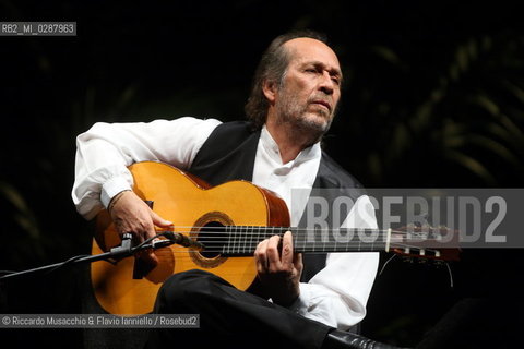 Roma, Auditorium Parco della Musica 28 02 2010.La Chitarra - Paco de Lucia in concerto.  ©Riccardo Musacchio & Flavio Ianniello/Rosebud2