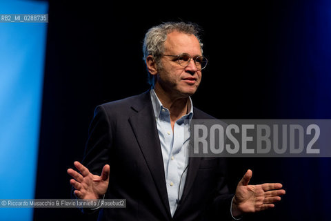 Roma, Auditorium Parco della Musica 15 03 2013.Libri Come, Festa del Libro e della Lettura.Nella foto: Enrico Mentana Come il giornalismo .Lectio Magistralis . ©Riccardo Musacchio & Flavio Ianniello/Rosebud2