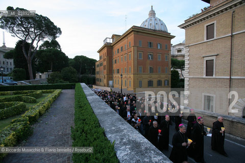 Citta del Vaticano 31 05 2007..Chiusura del Mese Mariano..Processione allinterno dei Giardini Vaticani..Ph Flavio Ianniello
 ©Riccardo Musacchio & Flavio Ianniello/Rosebud2