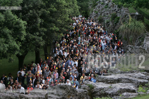 Citta del Vaticano 31 05 2007..Chiusura del Mese Mariano..Processione allinterno dei Giardini Vaticani..Ph Flavio Ianniello
 ©Riccardo Musacchio & Flavio Ianniello/Rosebud2