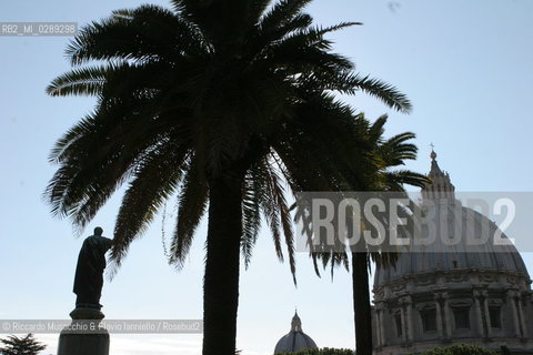 Citta del Vaticano 31 05 2007..Chiusura del Mese Mariano..Processione allinterno dei Giardini Vaticani..Ph Flavio Ianniello
 ©Riccardo Musacchio & Flavio Ianniello/Rosebud2