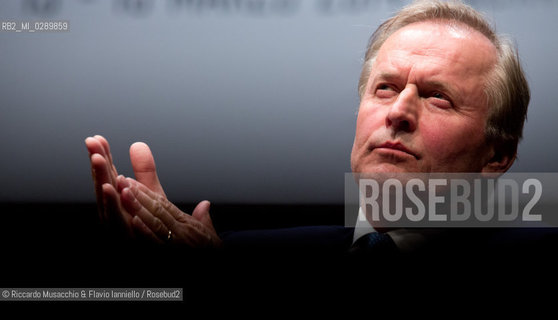 Roma, Auditorium Parco della Musica 13 03 2014.Libri Come, Festa del Libeo e della Lettura Il Lavoro..Nella foto: lezione di John Grisham, interviene Giancarlo De Cataldo. ©Riccardo Musacchio & Flavio Ianniello/Rosebud2