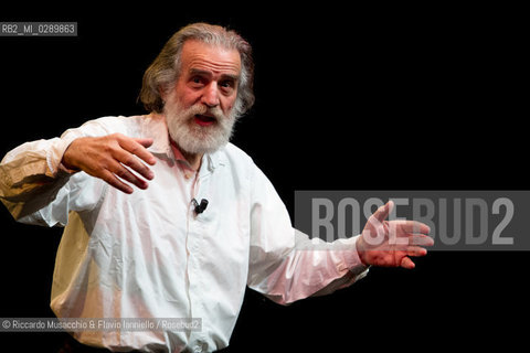 Roma, Auditorium Parco della Musica 13 03 2014.Libri Come, Festa del Libeo e della Lettura Il Lavoro..Nella foto: reading di Mimmo Cuticchio. ©Riccardo Musacchio & Flavio Ianniello/Rosebud2