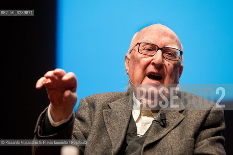 Roma, Auditorium Parco della Musica 13 03 2014.Libri Come, Festa del Libeo e della Lettura Il Lavoro..Nella foto: lezione di Andrea Camilleri, interviene Francesco Piccolo. ©Riccardo Musacchio & Flavio Ianniello/Rosebud2