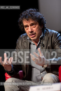 Roma, Auditorium Parco della Musica 13 03 2014.Libri Come, Festa del Libeo e della Lettura Il Lavoro..Nella foto: dialogo tra Sandro Veronesi e Michele Serra. ©Riccardo Musacchio & Flavio Ianniello/Rosebud2