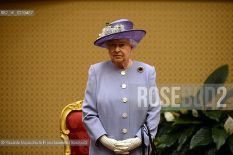 Rome 03/04/2014 .Vatican City .Paul VI Hall private study, .The Holy Father Francis Pope meets the Queen of the United Kingdom Elizabeth II of England, accompanied by Prince Philip. ©Riccardo Musacchio & Flavio Ianniello/Rosebud2