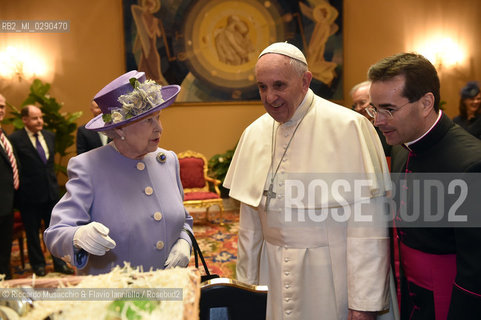 Rome 03/04/2014 .Vatican City .Paul VI Hall private study, .The Holy Father Francis Pope meets the Queen of the United Kingdom Elizabeth II of England, accompanied by Prince Philip. ©Riccardo Musacchio & Flavio Ianniello/Rosebud2
