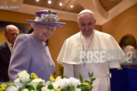Rome 03/04/2014 .Vatican City .Paul VI Hall private study, .The Holy Father Francis Pope meets the Queen of the United Kingdom Elizabeth II of England, accompanied by Prince Philip. ©Riccardo Musacchio & Flavio Ianniello/Rosebud2