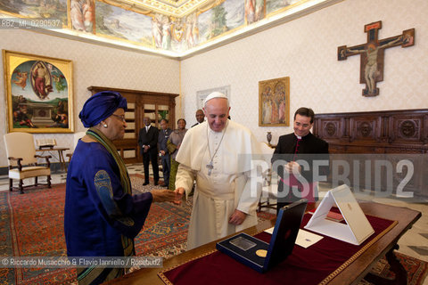 Città del Vaticano 05 04 2014.Udienza del Santo Padre Papa Francesco al Presidente della Liberia, S.E. la Sig.ra Ellen Johnson Sirleaf.. ©Riccardo Musacchio & Flavio Ianniello/Rosebud2