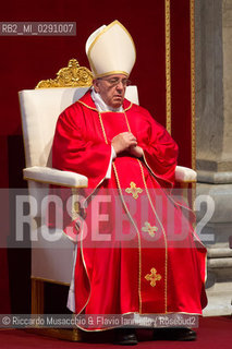Città del Vaticano, Basilica di San Pietro 18 04 2014.Celebrazione della Passione del Signore, Adorazione della Croce presieduta da Sua Santità Papa Francesco. ©Riccardo Musacchio & Flavio Ianniello/Rosebud2