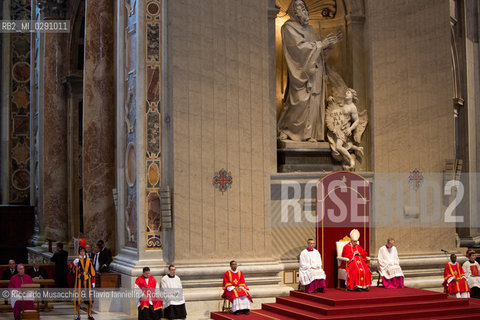 Città del Vaticano, Basilica di San Pietro 18 04 2014.Celebrazione della Passione del Signore, Adorazione della Croce presieduta da Sua Santità Papa Francesco. ©Riccardo Musacchio & Flavio Ianniello/Rosebud2