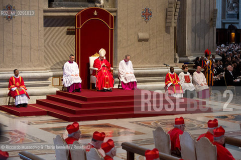 Città del Vaticano, Basilica di San Pietro 18 04 2014.Celebrazione della Passione del Signore, Adorazione della Croce presieduta da Sua Santità Papa Francesco. ©Riccardo Musacchio & Flavio Ianniello/Rosebud2