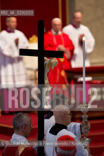 Città del Vaticano, Basilica di San Pietro 18 04 2014.Celebrazione della Passione del Signore, Adorazione della Croce presieduta da Sua Santità Papa Francesco. ©Riccardo Musacchio & Flavio Ianniello/Rosebud2