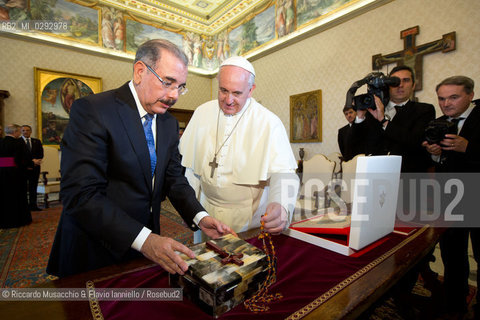 Città del Vaticano, Biblioteca 13 06 2014.Udienza del Santo Padre Papa Francesco .al Presidente della Repubblica .Domenicana, S.E.il Sig. Danilo .MEDINA. ©Riccardo Musacchio & Flavio Ianniello/Rosebud2