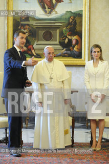 Città del Vaticano, Biblioteca 30 06 2014.Udienza del Santo Padre ai Reali di Spagna..Udienza del Santo Padre, Papa Francesco alle LL. MM. Felipe VI e Letizia Reali di Sapagna.. ©Riccardo Musacchio & Flavio Ianniello/Rosebud2