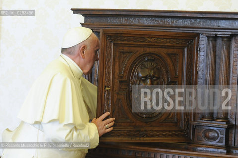 Città del Vaticano, Biblioteca 30 06 2014.Udienza del Santo Padre ai Reali di Spagna..Udienza del Santo Padre, Papa Francesco alle LL. MM. Felipe VI e Letizia Reali di Sapagna.. ©Riccardo Musacchio & Flavio Ianniello/Rosebud2